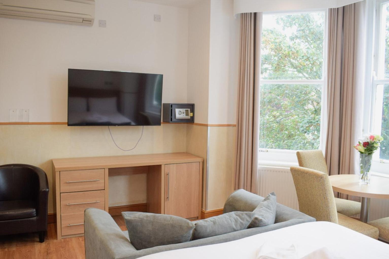 Osborne Aparthotel Eastbourne Eksteriør bilde