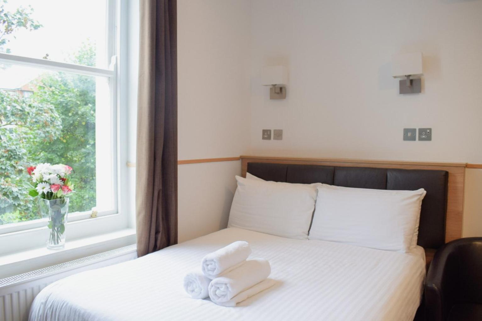 Osborne Aparthotel Eastbourne Eksteriør bilde