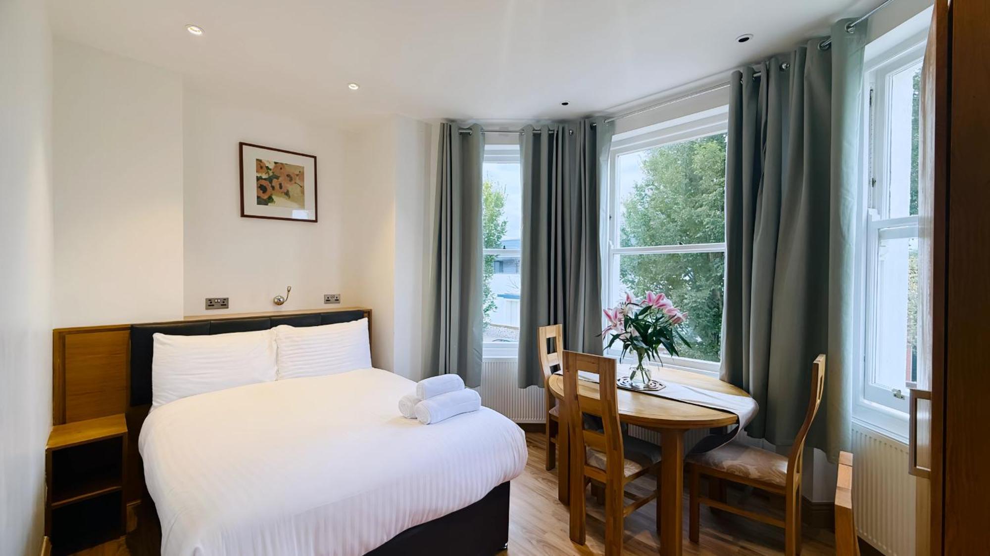 Osborne Aparthotel Eastbourne Eksteriør bilde