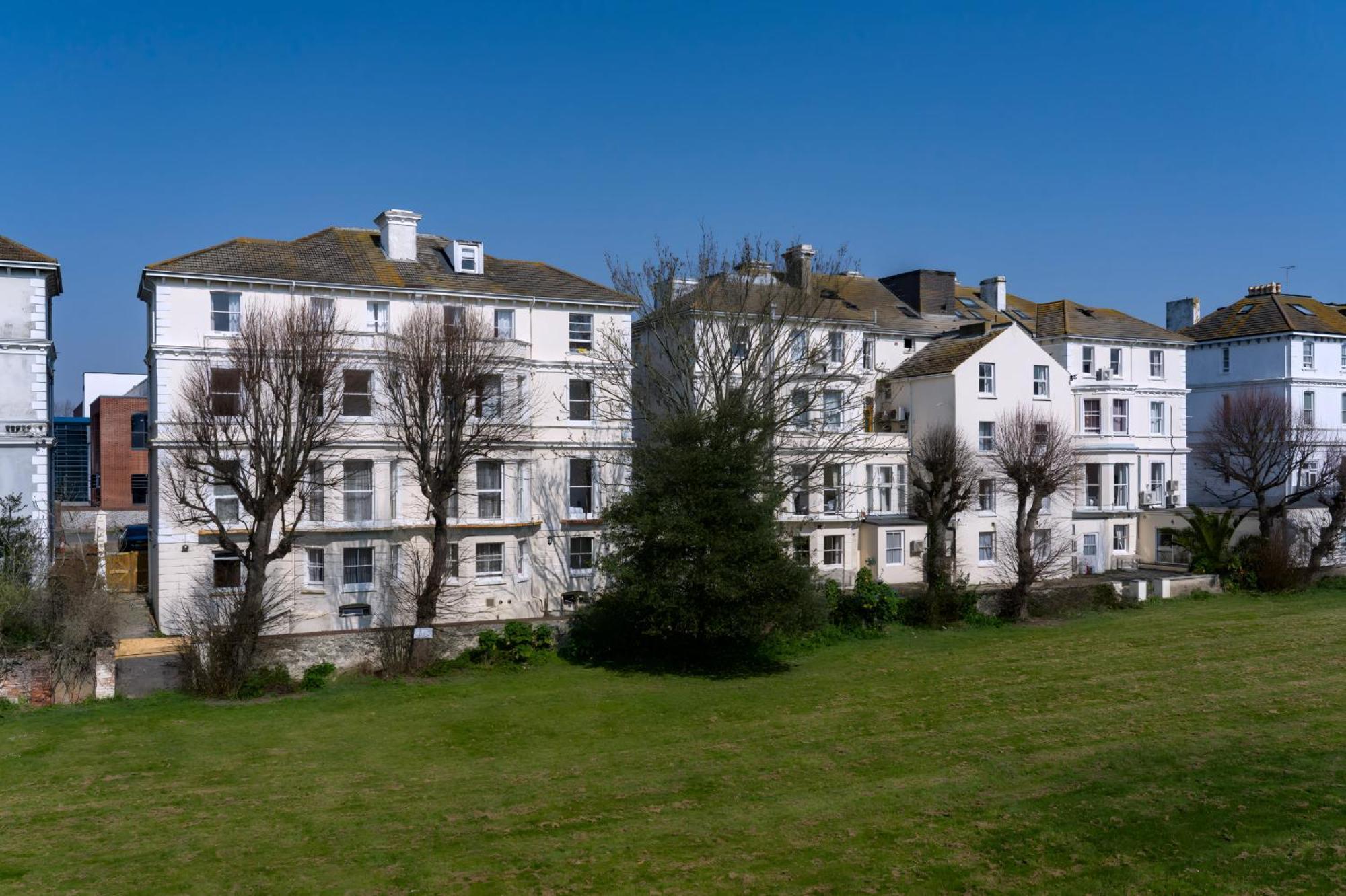 Osborne Aparthotel Eastbourne Eksteriør bilde